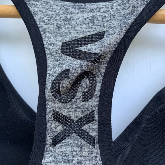 Victoria’s Secret Gray Incredible Sports Bra 32C - Picture 6 of 6